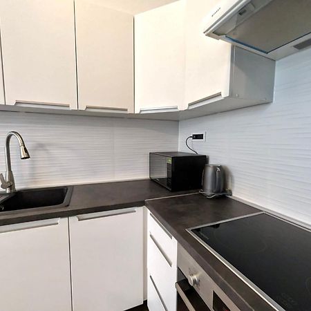 Fantabulous Downtown Abode W King Bed, 65" Tv, Washer And Tumble Dryer Загреб Экстерьер фото