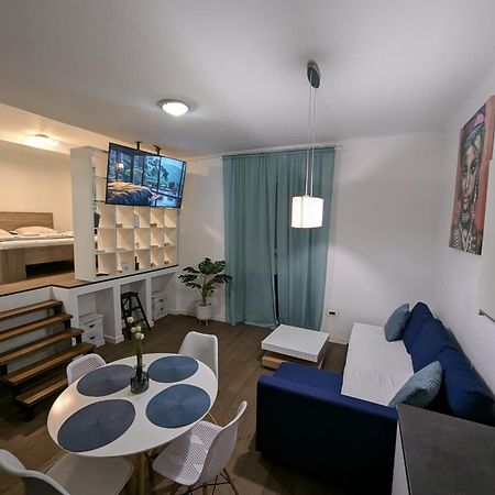 Fantabulous Downtown Abode W King Bed, 65" Tv, Washer And Tumble Dryer Загреб Экстерьер фото