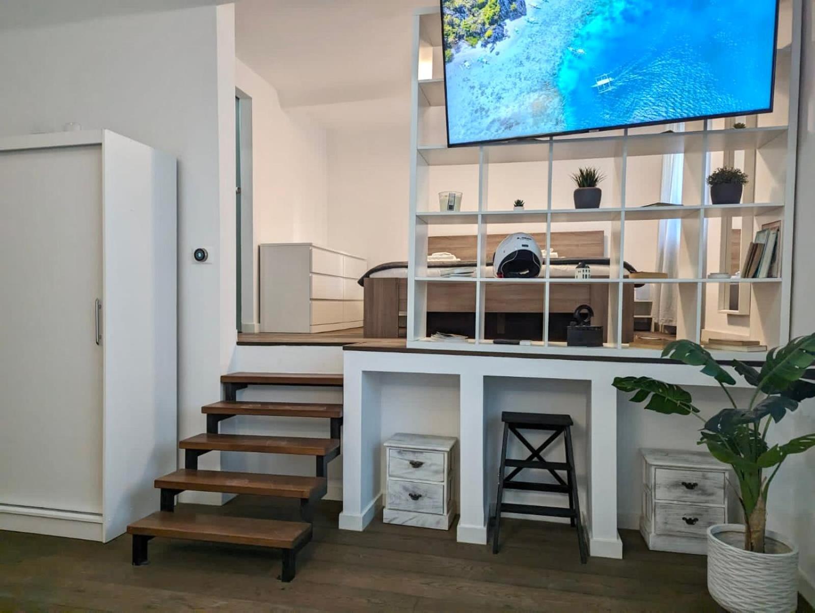 Fantabulous Downtown Abode W King Bed, 65" Tv, Washer And Tumble Dryer Загреб Экстерьер фото